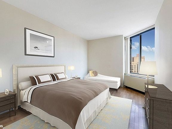 5th image of 300 E 93rd St APT 31E