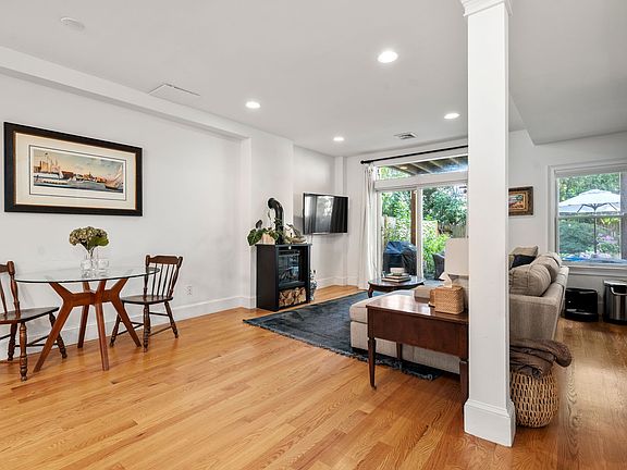 3rd image of 509 E 8th St #1