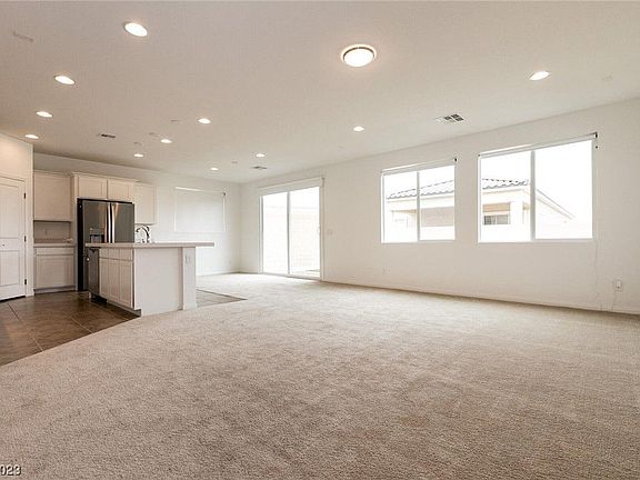 5th image of 10792 Rockvale Falls Ave
