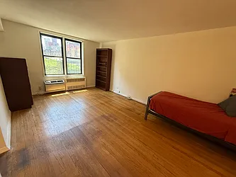 229 East 28th Street #5H image 1 of 8
