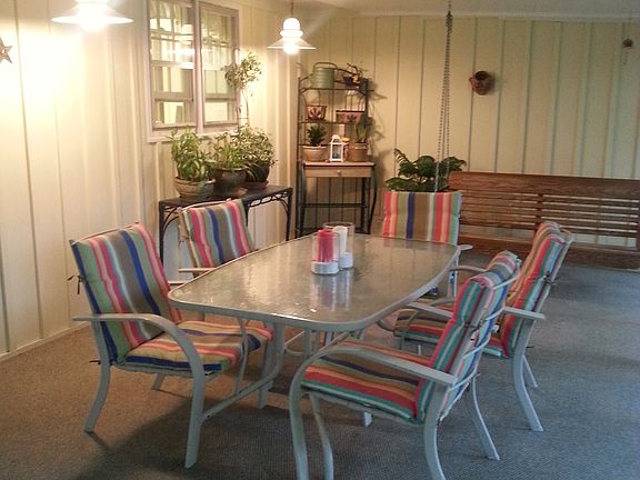 2nd image of 2803 Derenda Dr