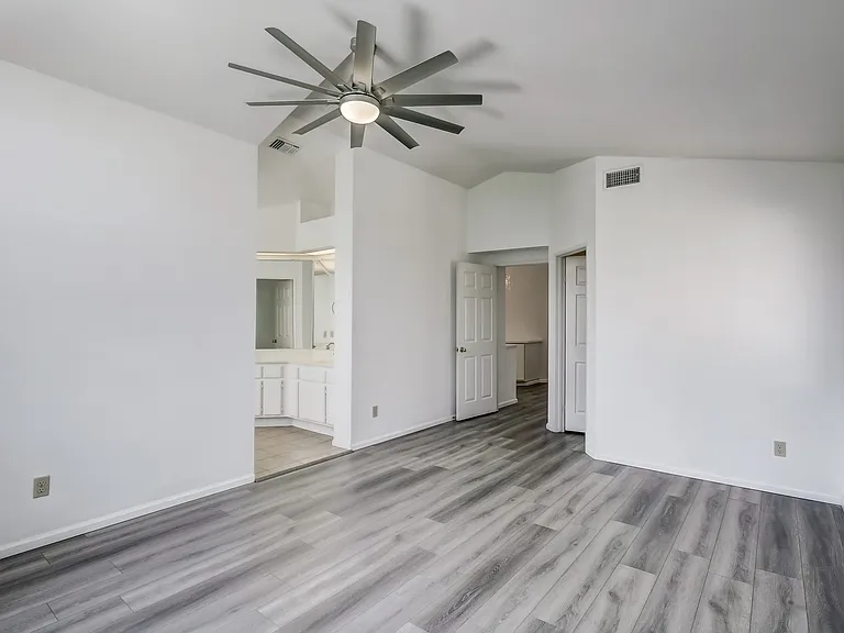 34921 Shadowwood Dr — Photo 32
