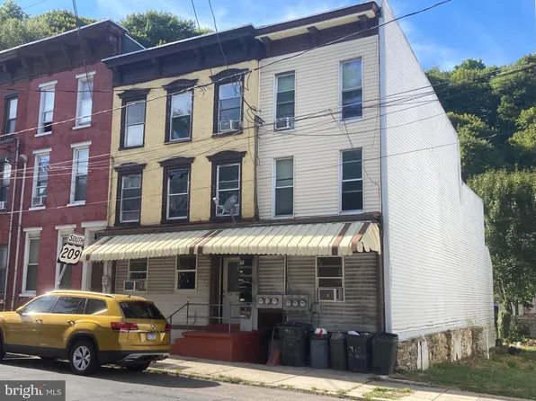 716-718 W Market St, Pottsville, PA 17901