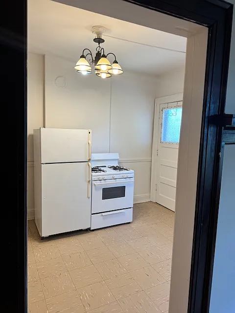 1690 N Marshall St — Photo 4