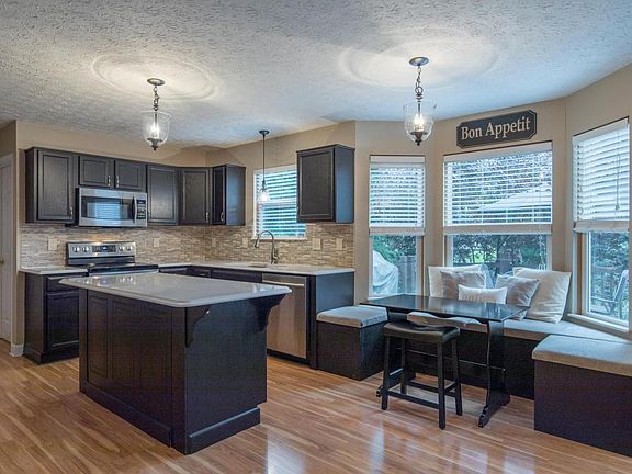 5th image of 7834 Brianna Dr