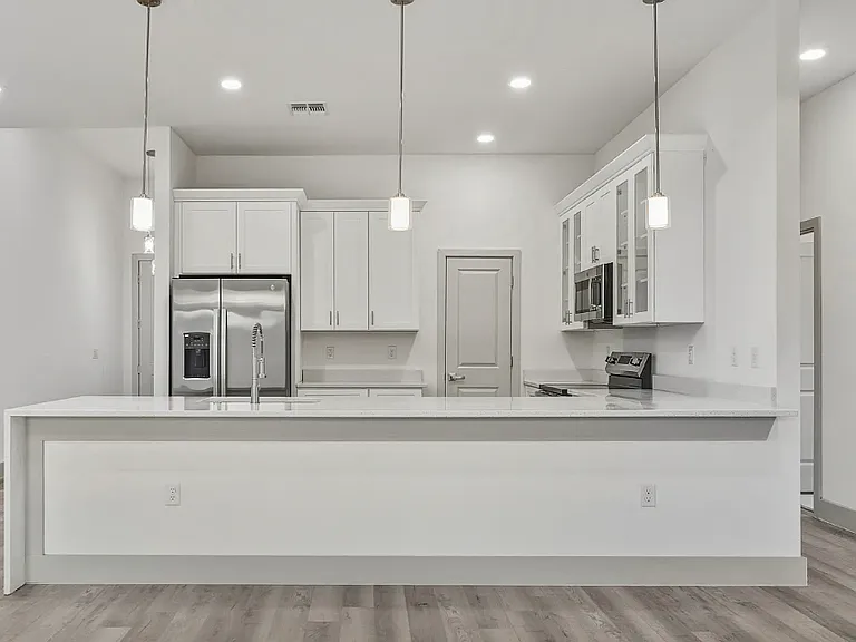 18043 Hillsborough Blvd — Photo 2
