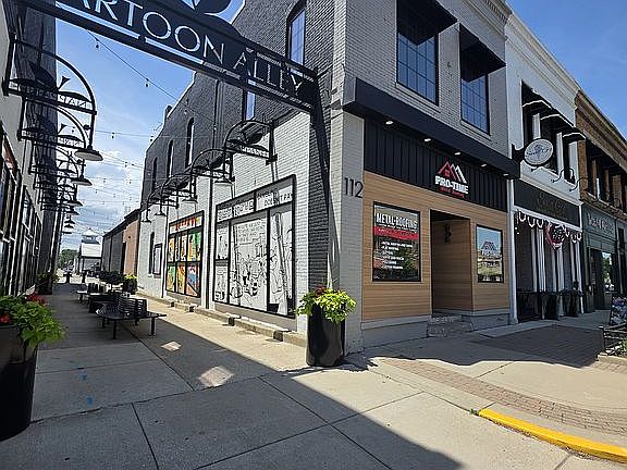 3rd image of 112 S Main St