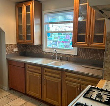 3rd image of 5439 N Neenah Ave #2