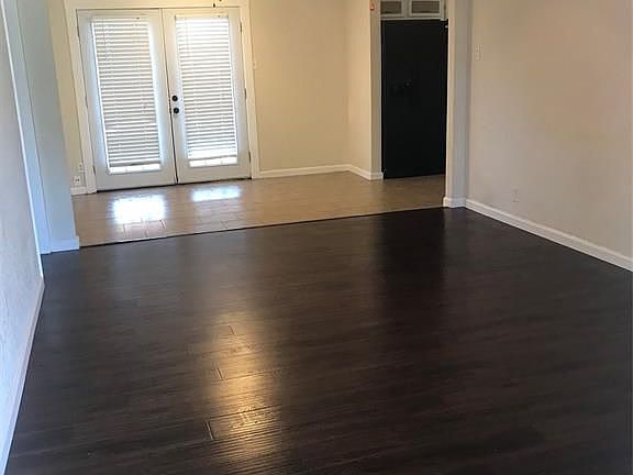 3rd image of 3021 15th Ave N