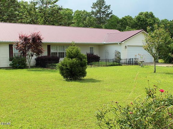 4th image of 833 Neuville Ln