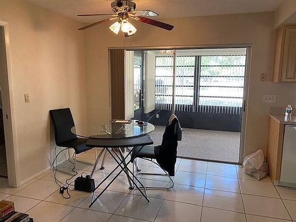 4th image of 2858 Thistle Ct N