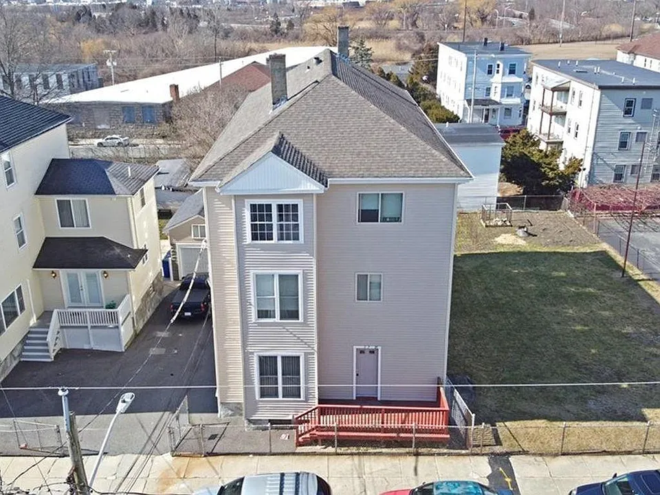 87 Pitman St