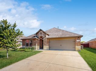 346 Unbridled Rd, Waxahachie, TX 75165