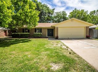 703 Cleveland St, Greenville, TX 75401