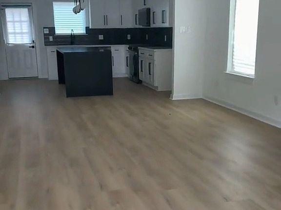4th image of 4916 Tronewood St
