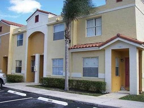 1st image of 4045 NW 90th Ave #4045