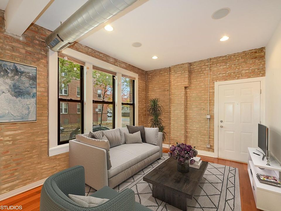 1st image of 1956 W Bradley Pl APT 1E