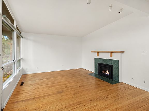 2nd image of 9746 46th Ave NE