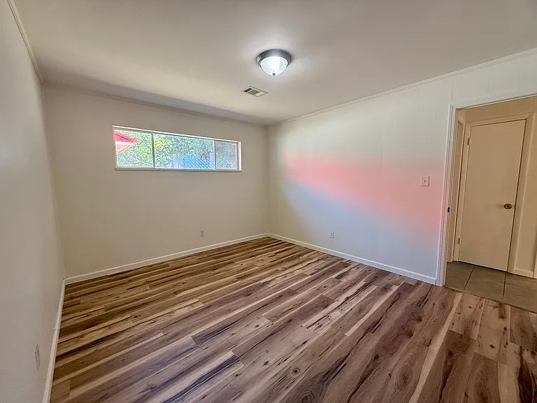 300 Olive St — Photo 13