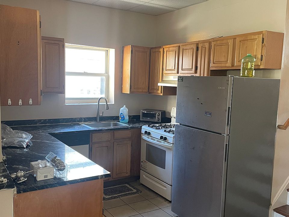 1st image of 2148 Blackrock Ave #2