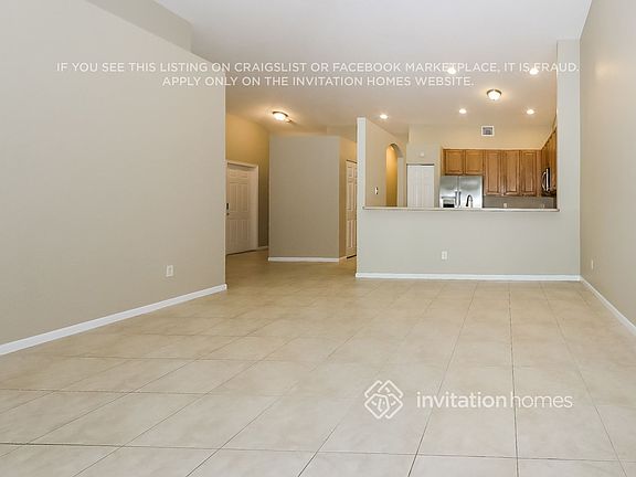 5th image of 303 Coral Trace Cir E