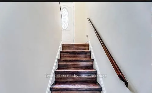 3 bed, $3,590 — Photo 2