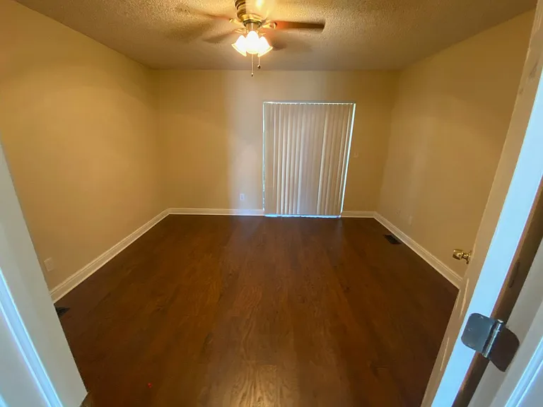4120 Autumn Heights Dr #F — Photo 8