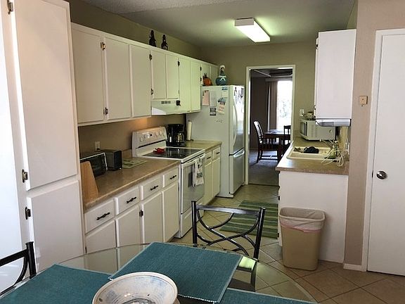3rd image of 1436 E Torrey Pines Cir