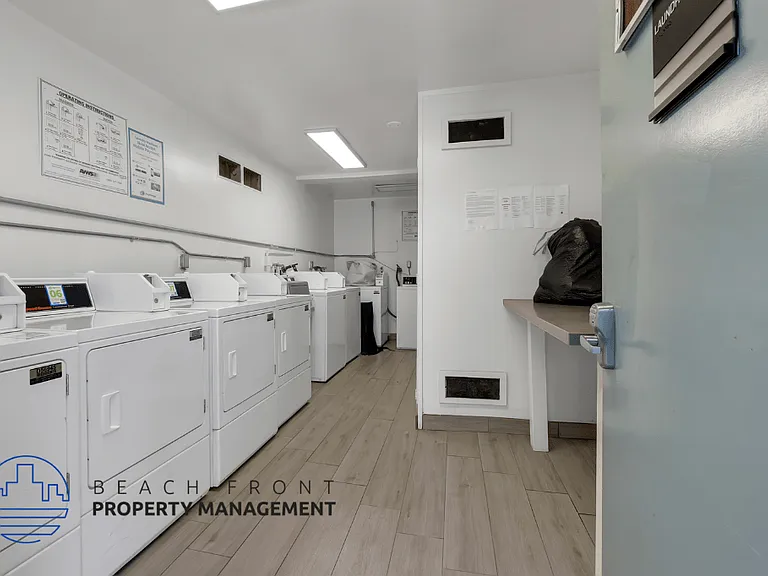 740 W 24th St. — Photo 14