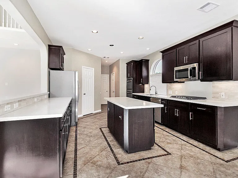 803 Chisel Point Dr — Photo 15