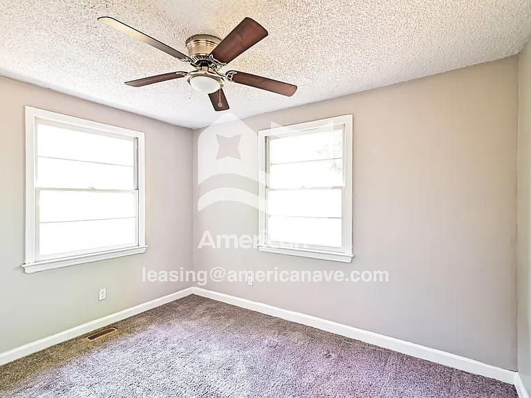 814802_007_main_bedroom_7.jpg