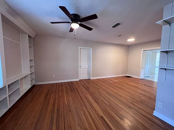 5th image of 1113 NW 4th Ave