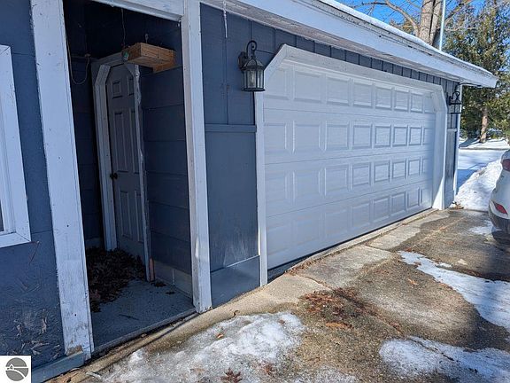 2nd image of 5521 Melanie Ln