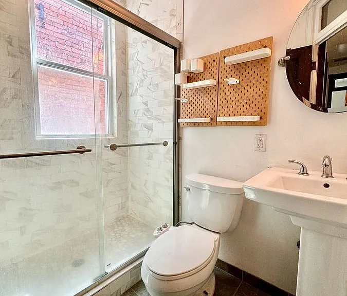 128 Adams St NW — Photo 23