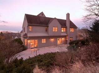 7 Waterview Dr, Ossining, NY 10562