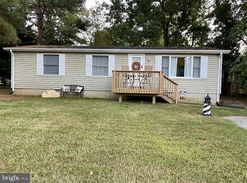 1st image of 405 Dogwood Dr