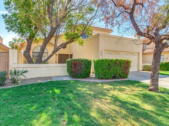 2nd image of 11005 W Poinsettia Dr