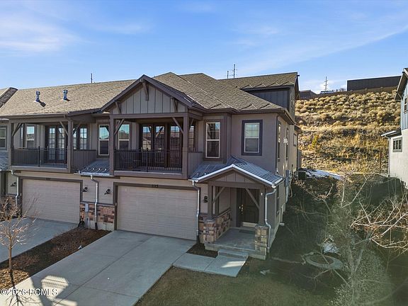 2nd image of 1115 W Cattail Ct