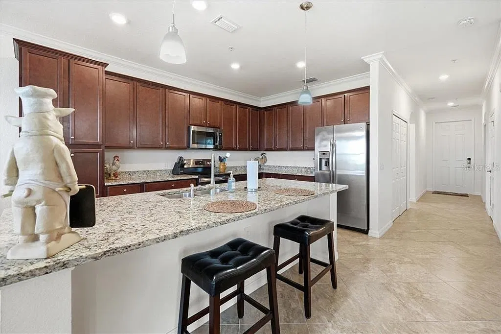 2 bed, 2.0 bath, 1142 sqft, $2,500 — Photo 4