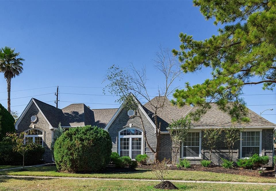 1st image of 6727 Creek Village Dr