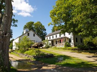 102 Chester Rd, Fremont, NH 03044