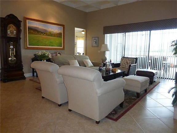 3rd image of 244 Escondido Ct