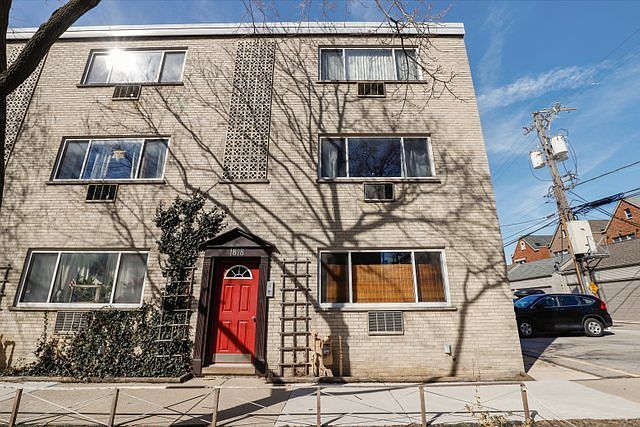 1st image of 1818 W Winnemac Ave #1