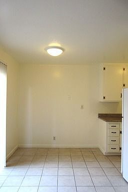 3rd image of 4734 Hamilton Ave APT 6