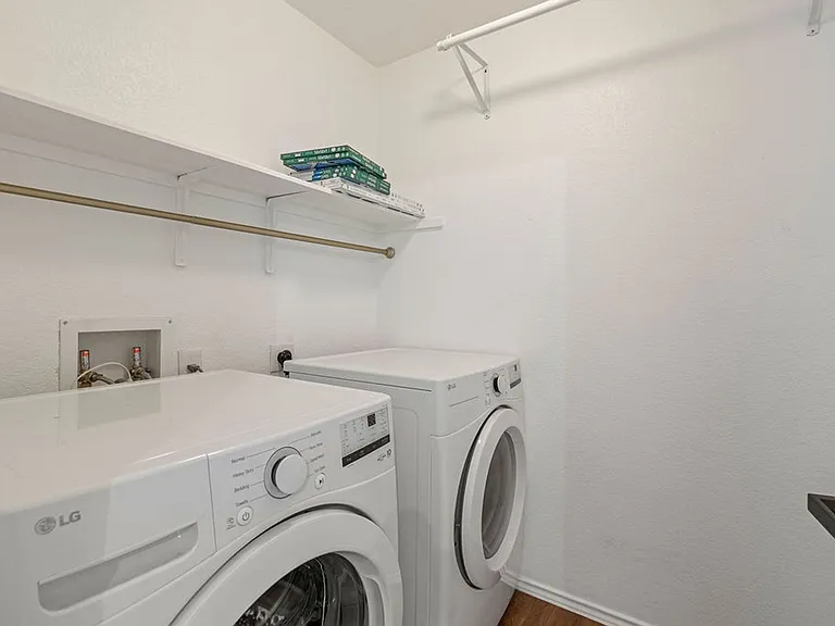7107 Leppke Cv — Photo 12