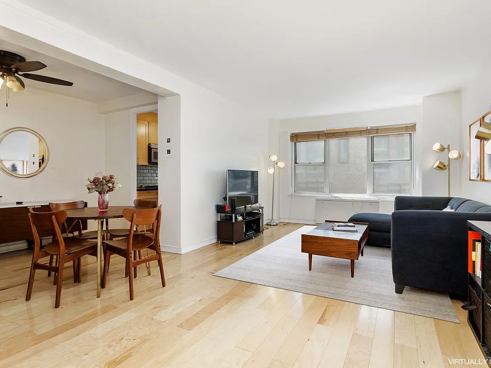 1st image of 33 Greenwich Ave #2B