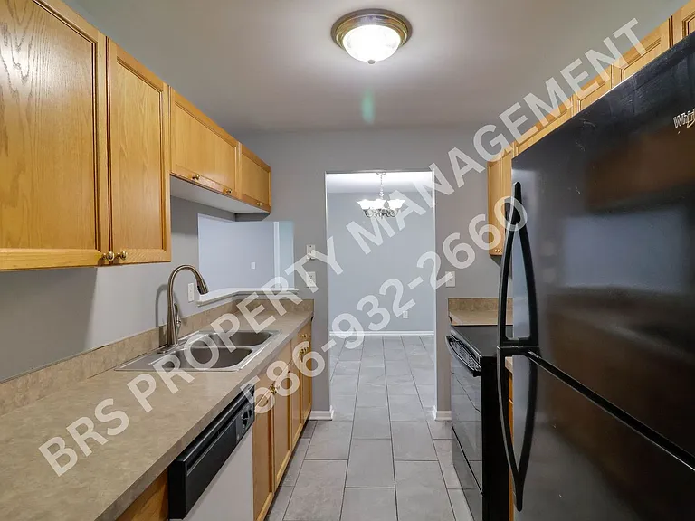5300 Pine Aires Dr — Photo 7