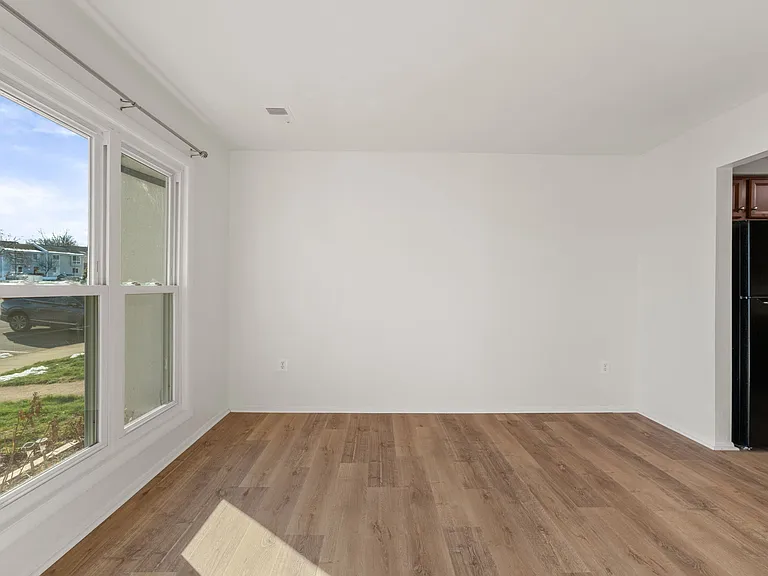 30 Carolina Ct — Photo 14