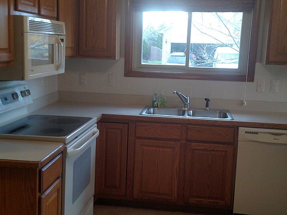 5th image of 21865 Wilshire Cir