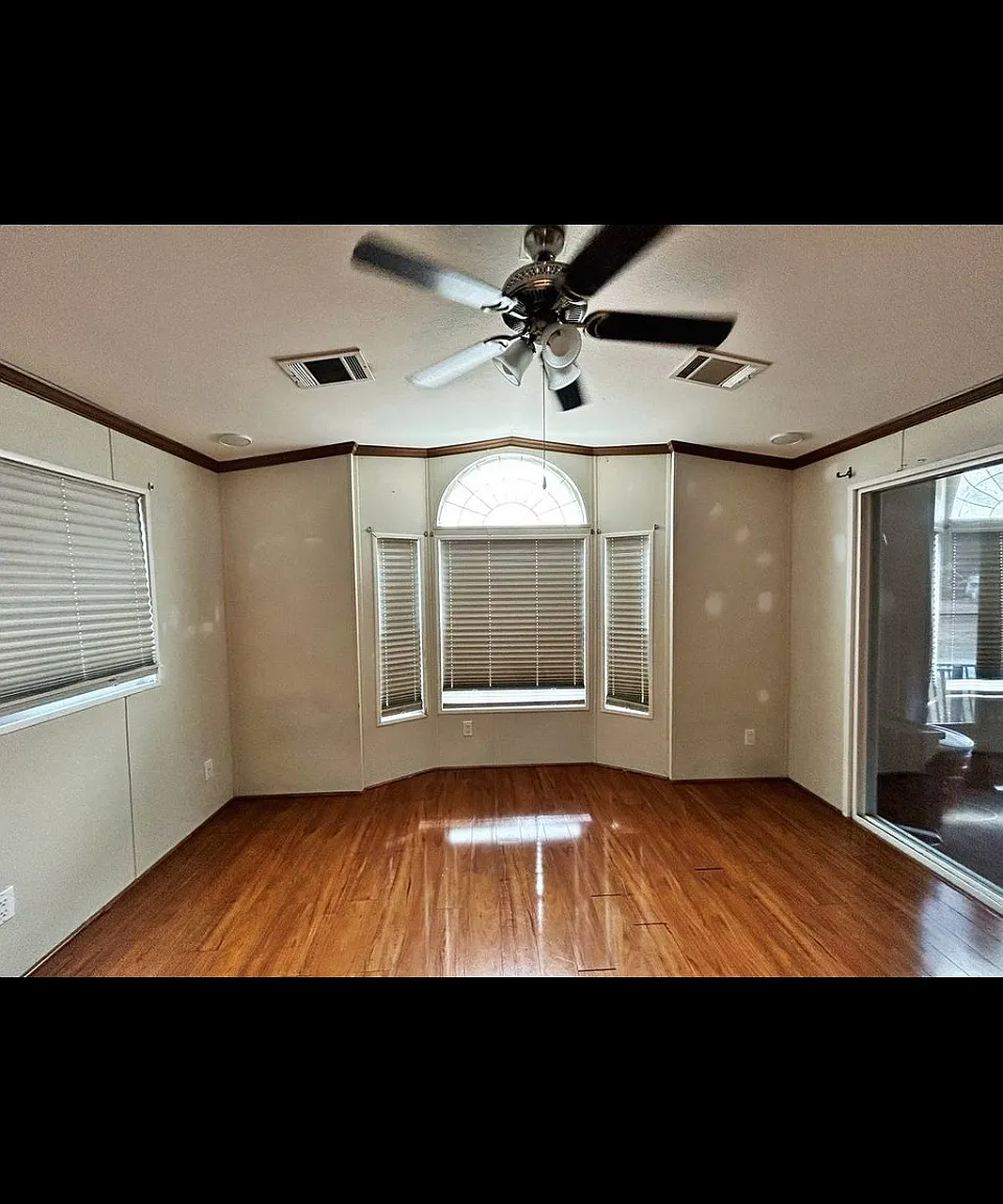 1 bed, 500 sqft, $1,200 — Photo 3